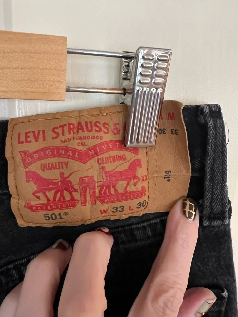 Levi’s 501 Original Black Washed Button Fly Jeans W33 L30